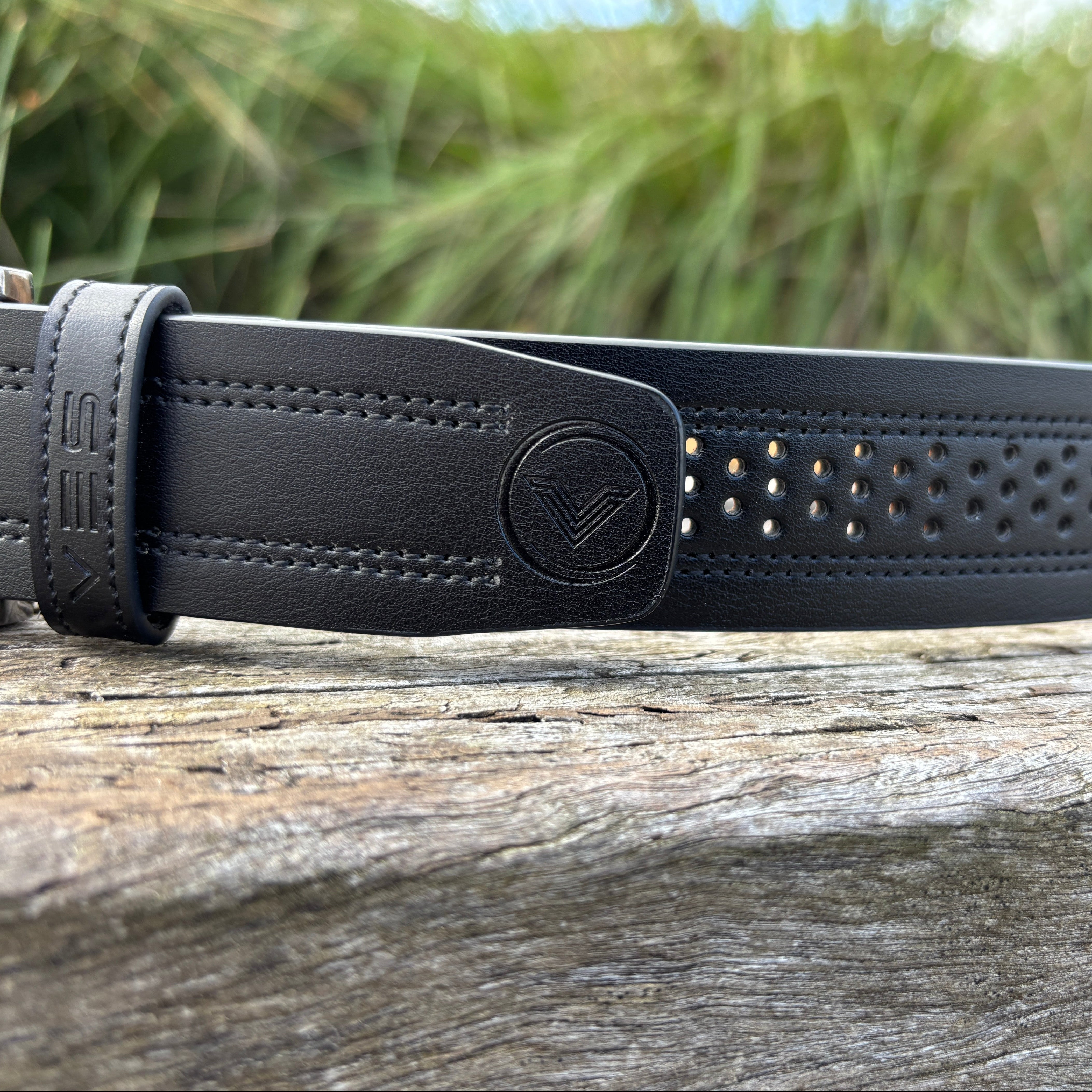 VES Golf Cool Air Leather Belt – Black